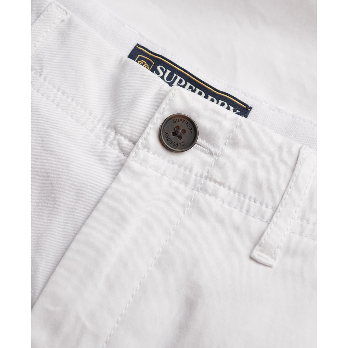 Short chino coupe décontractée blanc, SUPERDRY