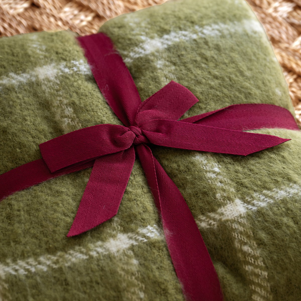 Plaid à carreaux aspect mohair avec franges - QABANE vert, HOME MAISON