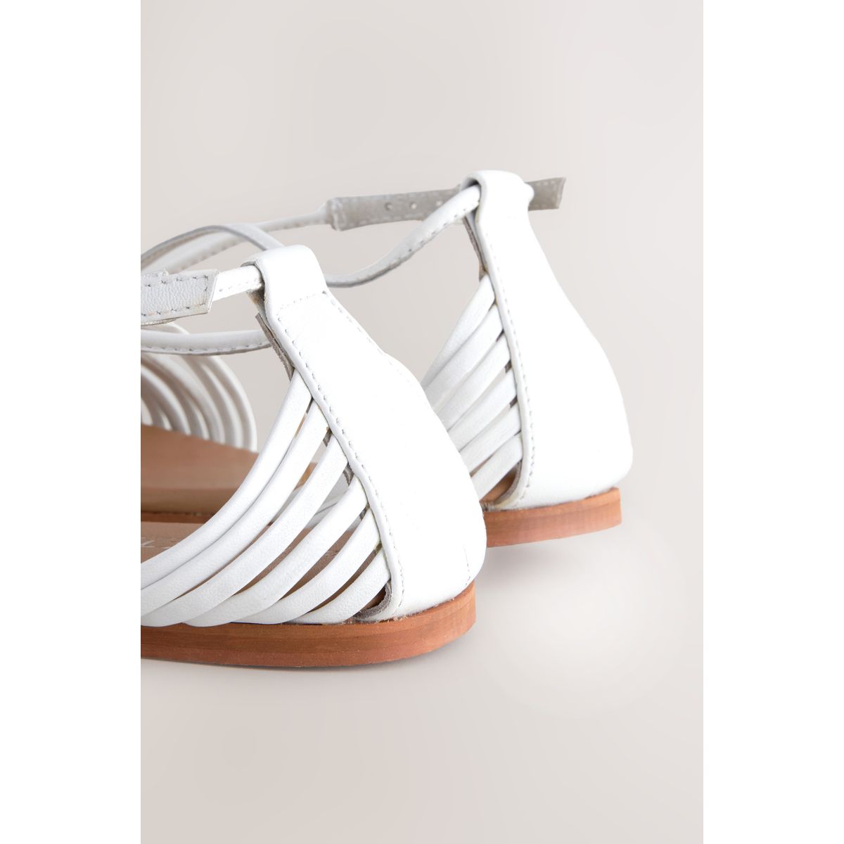 Sandales à brides et bout carré en cuir blanc, NEXT