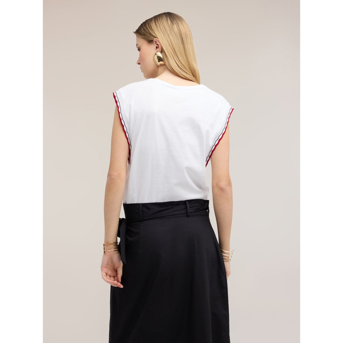 Top avec bordures colorées blanc, MOTIVI