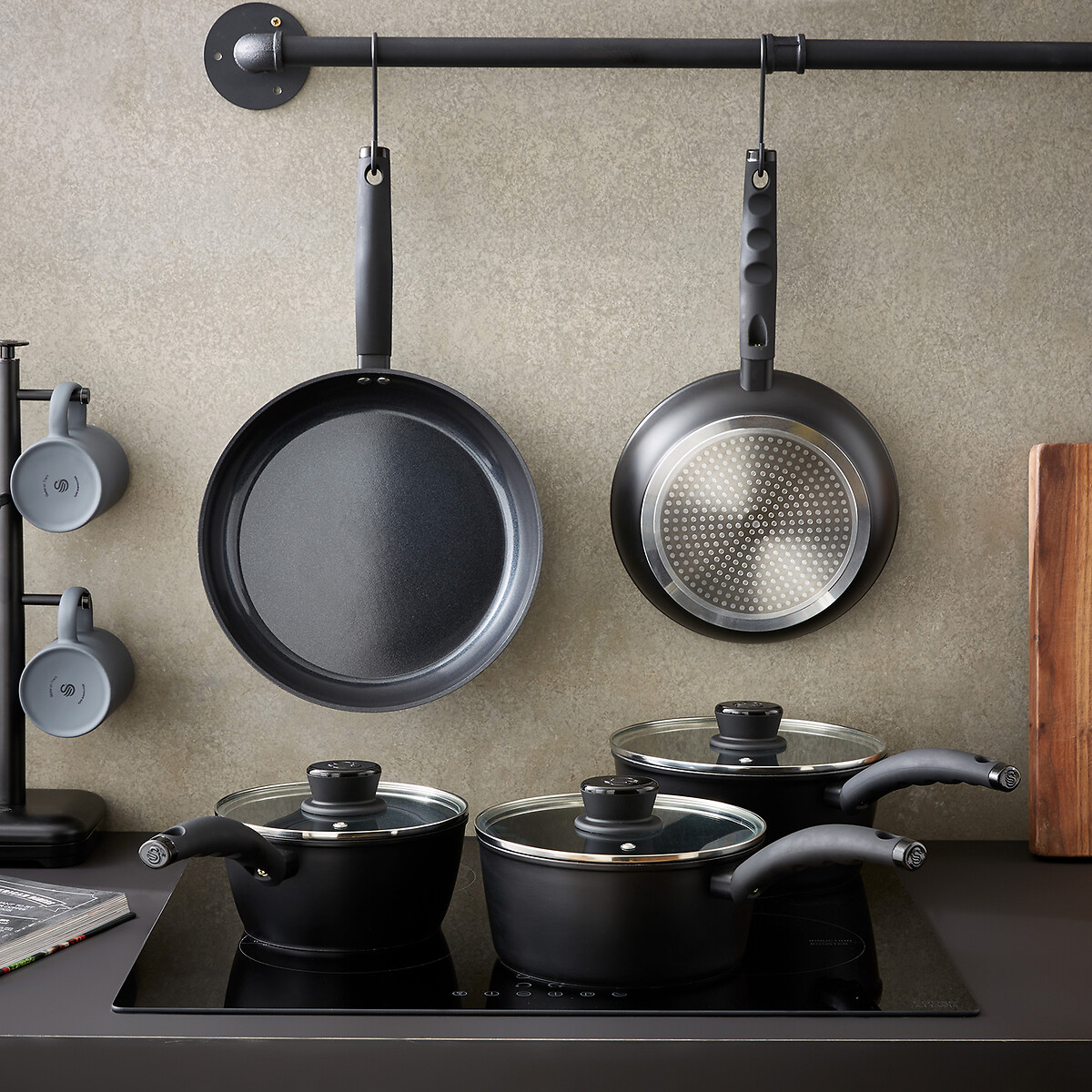 5-Piece Stealth Cookware Set black, SWAN