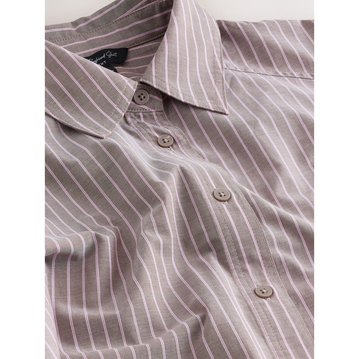 Chemise boyfriend oversize à manches longues rayures marron chocolat/rose, NEXT