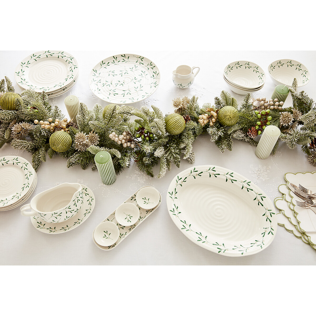 Mistletoe Cream Jug white, SOPHIE CONRAN FOR PORTMEIRION