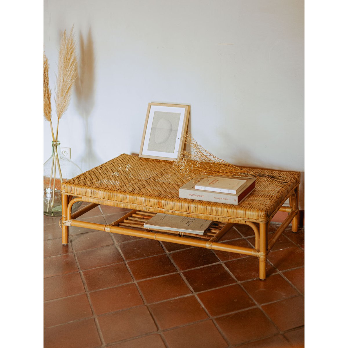 Table basse en osier et surface en cannage Léonie N°1074 - Bon état bois clair, DEBONGOUT