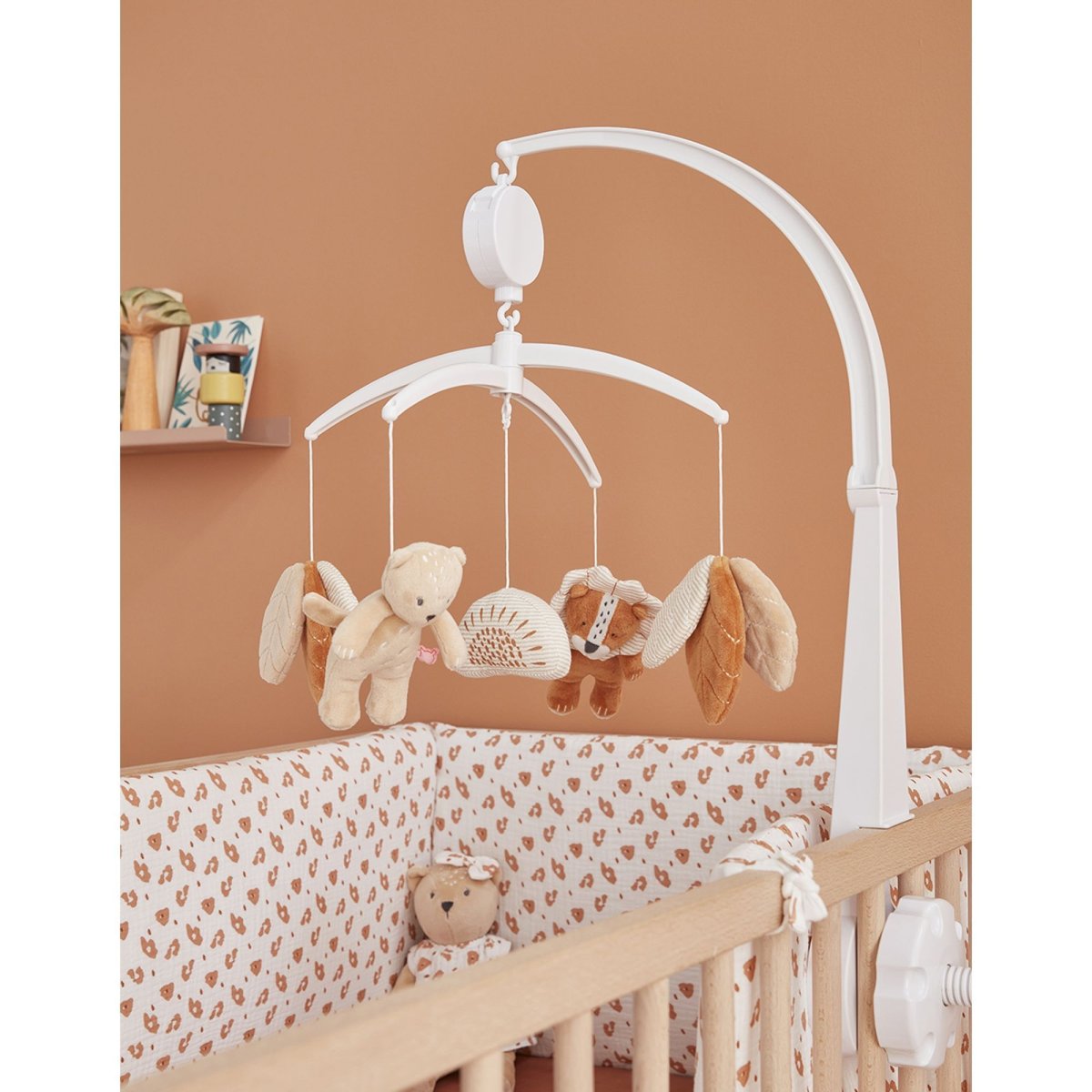 Mobile musical beige, marron, blanc, NOUKIE'S