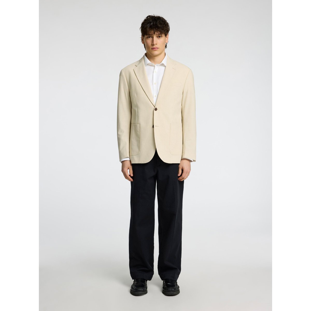 Blazer sand, SELECTED