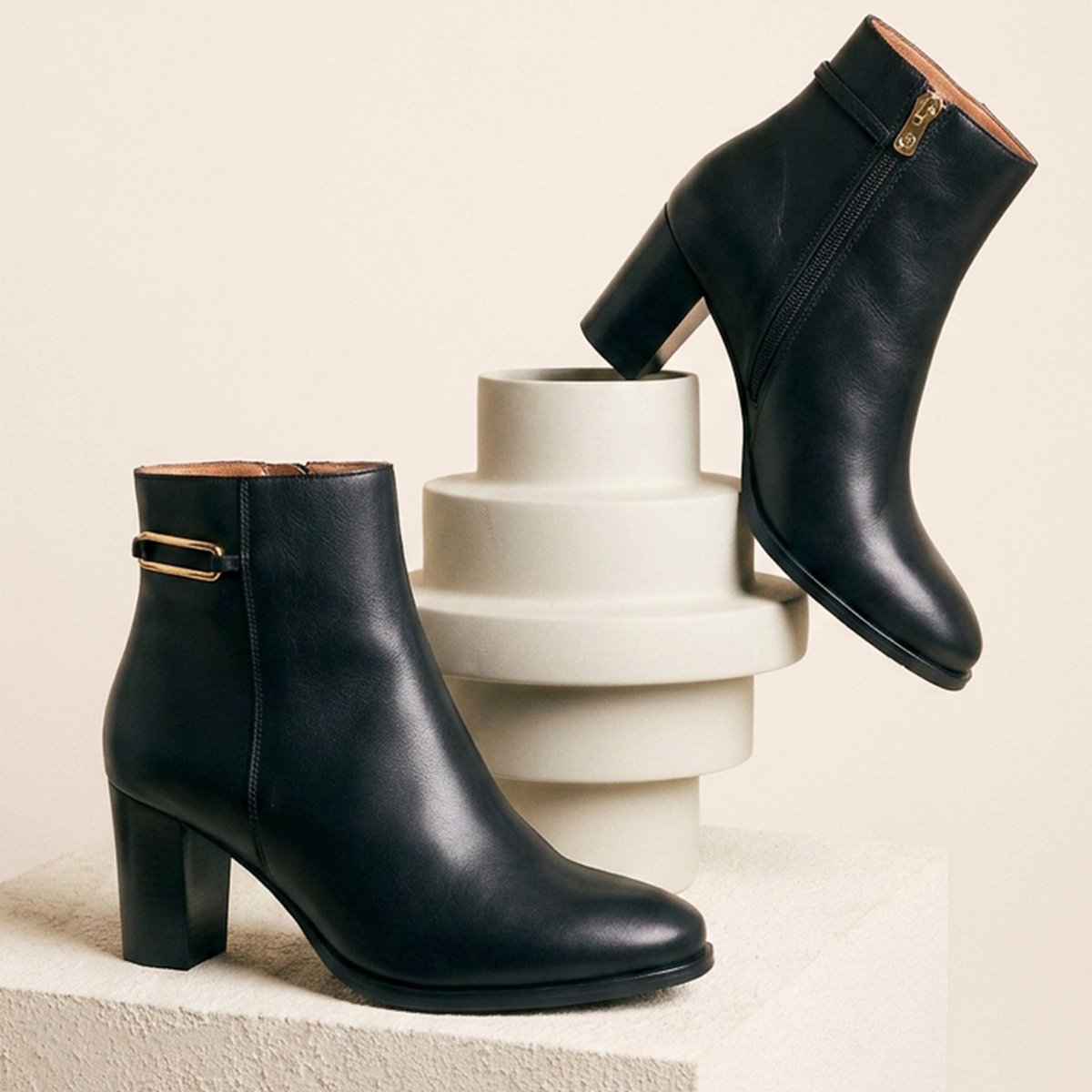 Bottines bijoux talon Zélie cuir noir, JULES & JENN