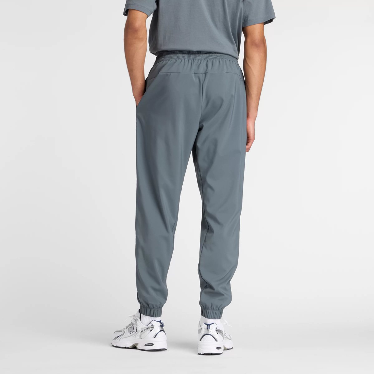 Reimagined Woven Jogger gris - 7gt, NEW BALANCE