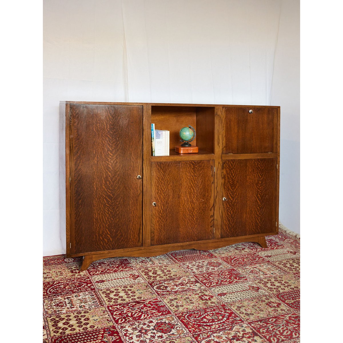 Grand buffet en bois Gilbert N°1719 - Bon état bois foncé, DEBONGOUT