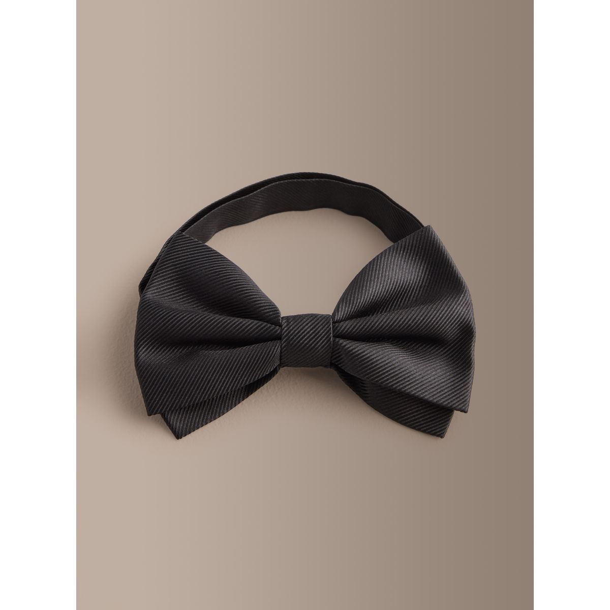 Nœud papillon en soie signature noir, NEXT