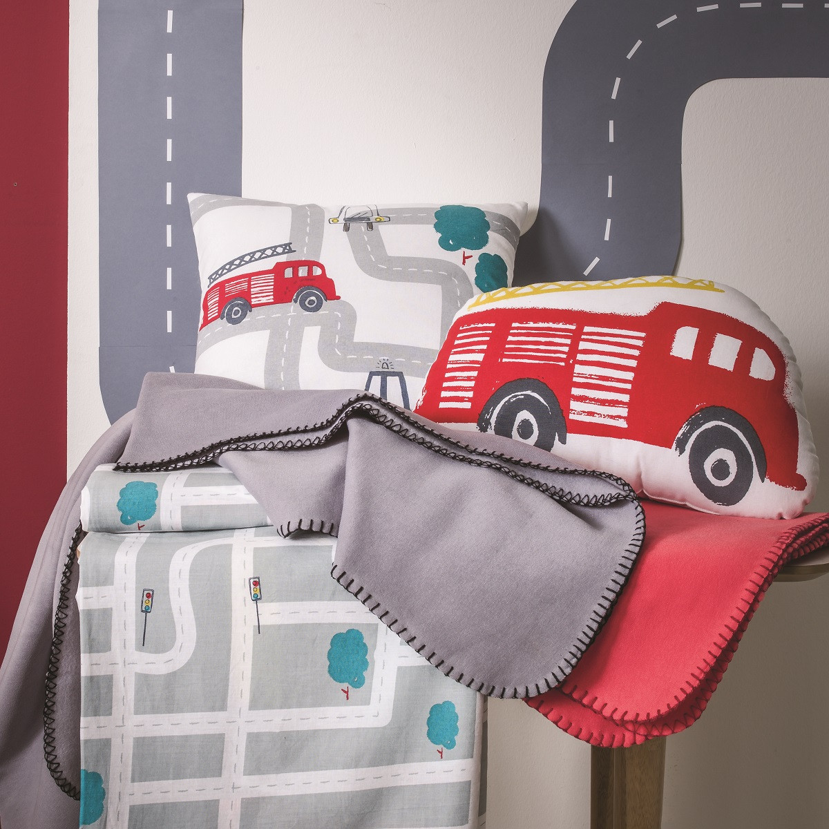 Lot 2 plaids gris et rouge polyester 130x150cm COOL multicouleur, FUTURE HOME