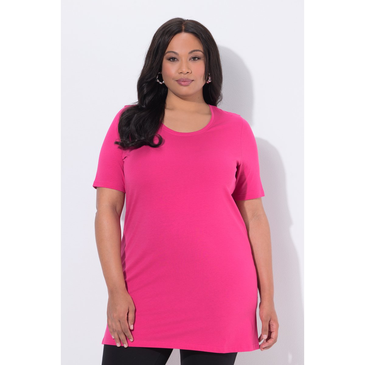 T-shirt long. Col rond et manches courtes. rose vif, ULLA POPKEN