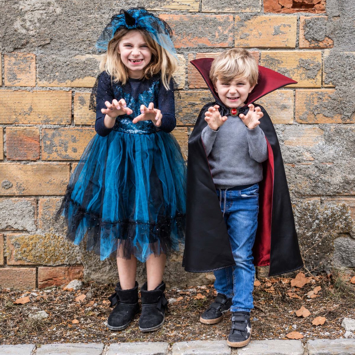 Déguisement enfant cape de vampire Royal noir, GREAT PRETENDERS