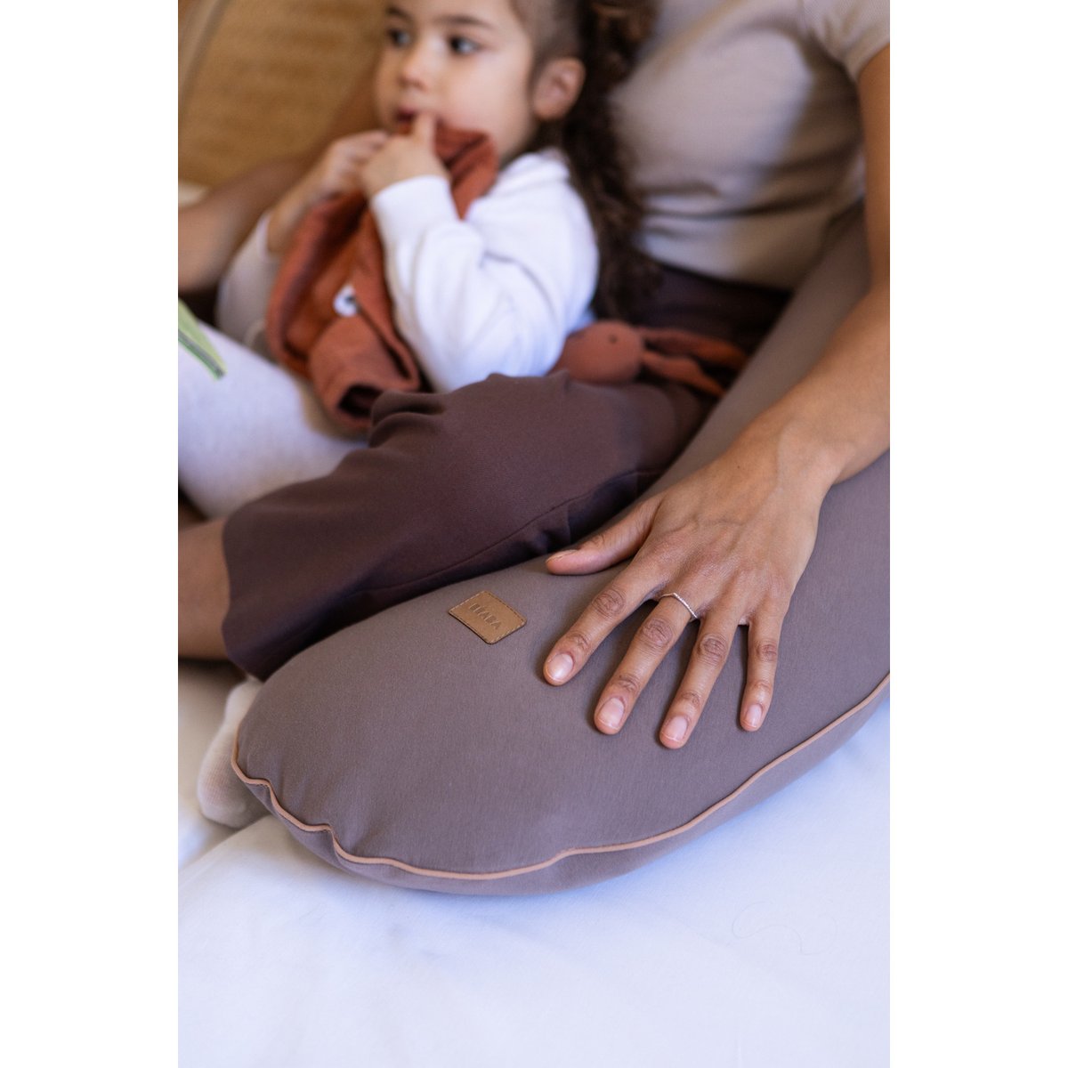 Coussin d'allaitement confortable et multifonctions BIG FLOPSY cacao, BEABA