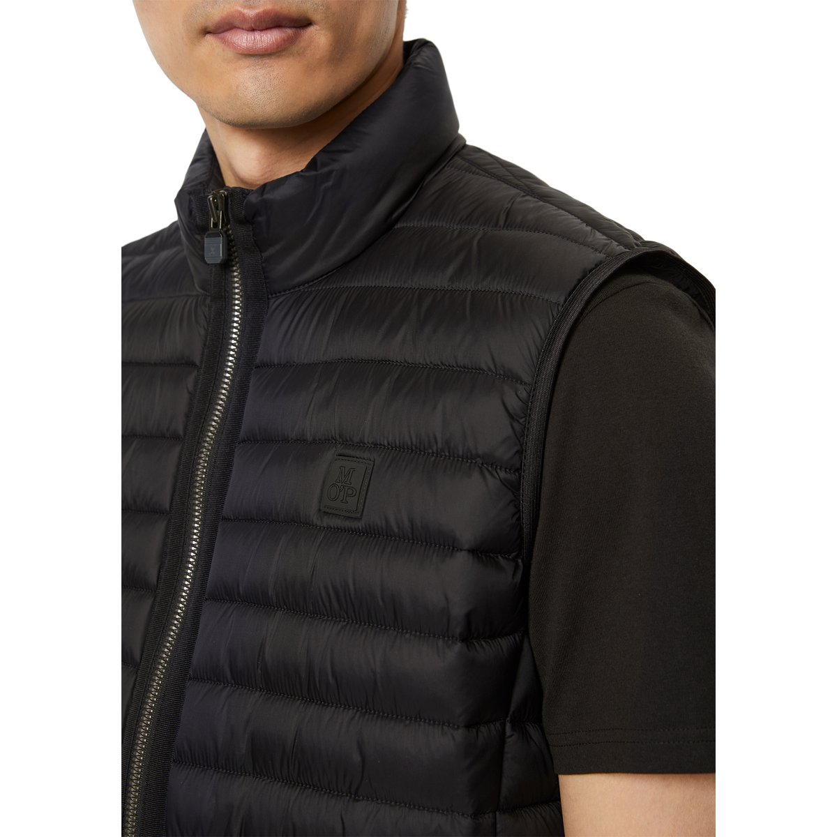 Gilet matelassé regular en matériau recyclé noir, MARC O'POLO