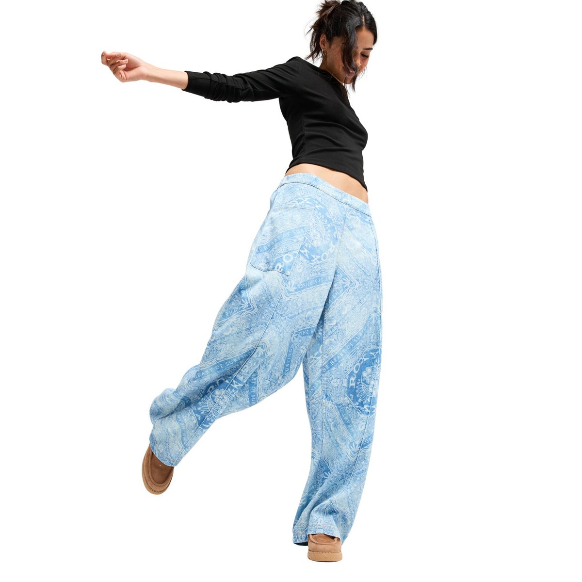 Pantalon cargo de plage évasé BEACH FLIRT. bleu dutch blue bandana, ROXY