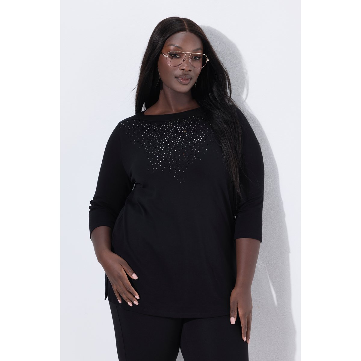 T-shirt en coton Pima. Petits strass. noir, ULLA POPKEN