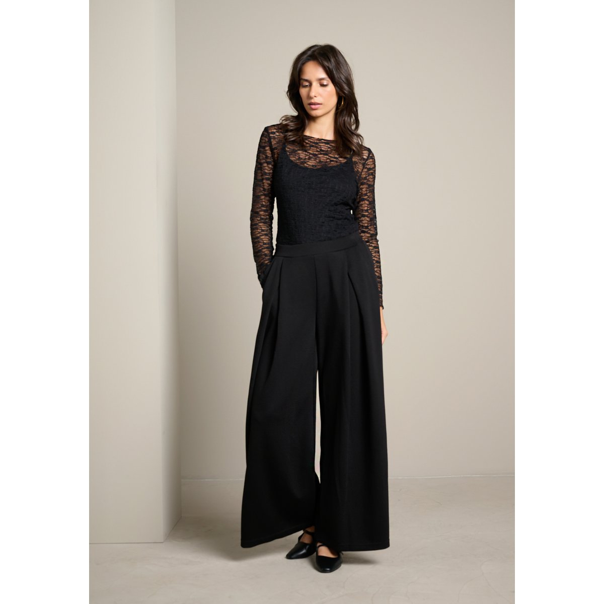 Pantalon ample à plis noir, LOLALIZA