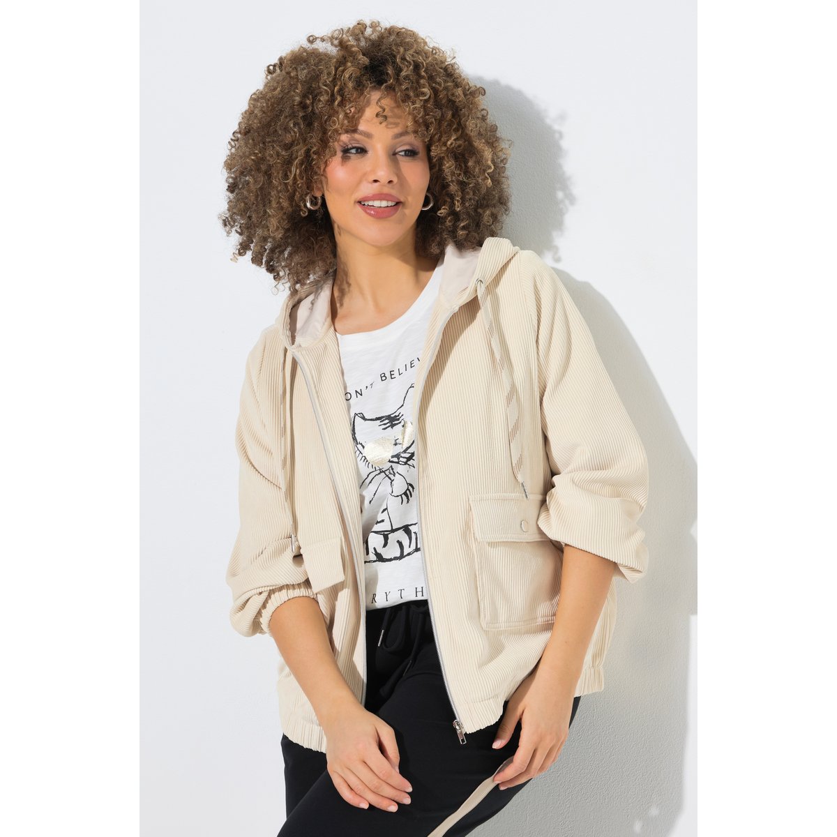 Veste en velours côtelé, coupe en A, capuche vanille, ULLA POPKEN