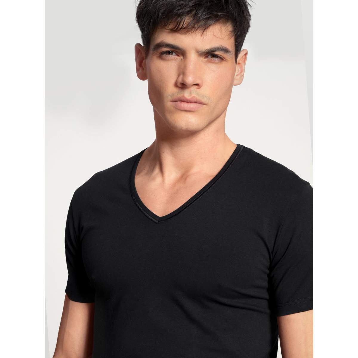 V-Shirt manches courtes Coton COTTON CODE noir, CALIDA