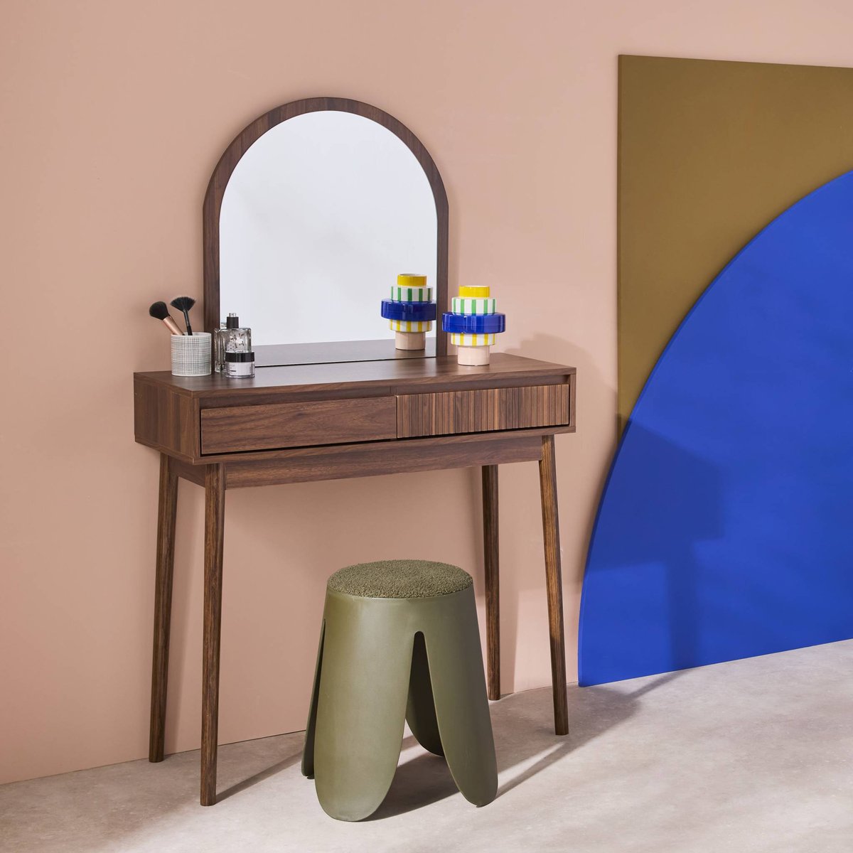 Coiffeuse décor bois miroir arrondi 2 tiroirs LINEAR noyer, SWEEEK