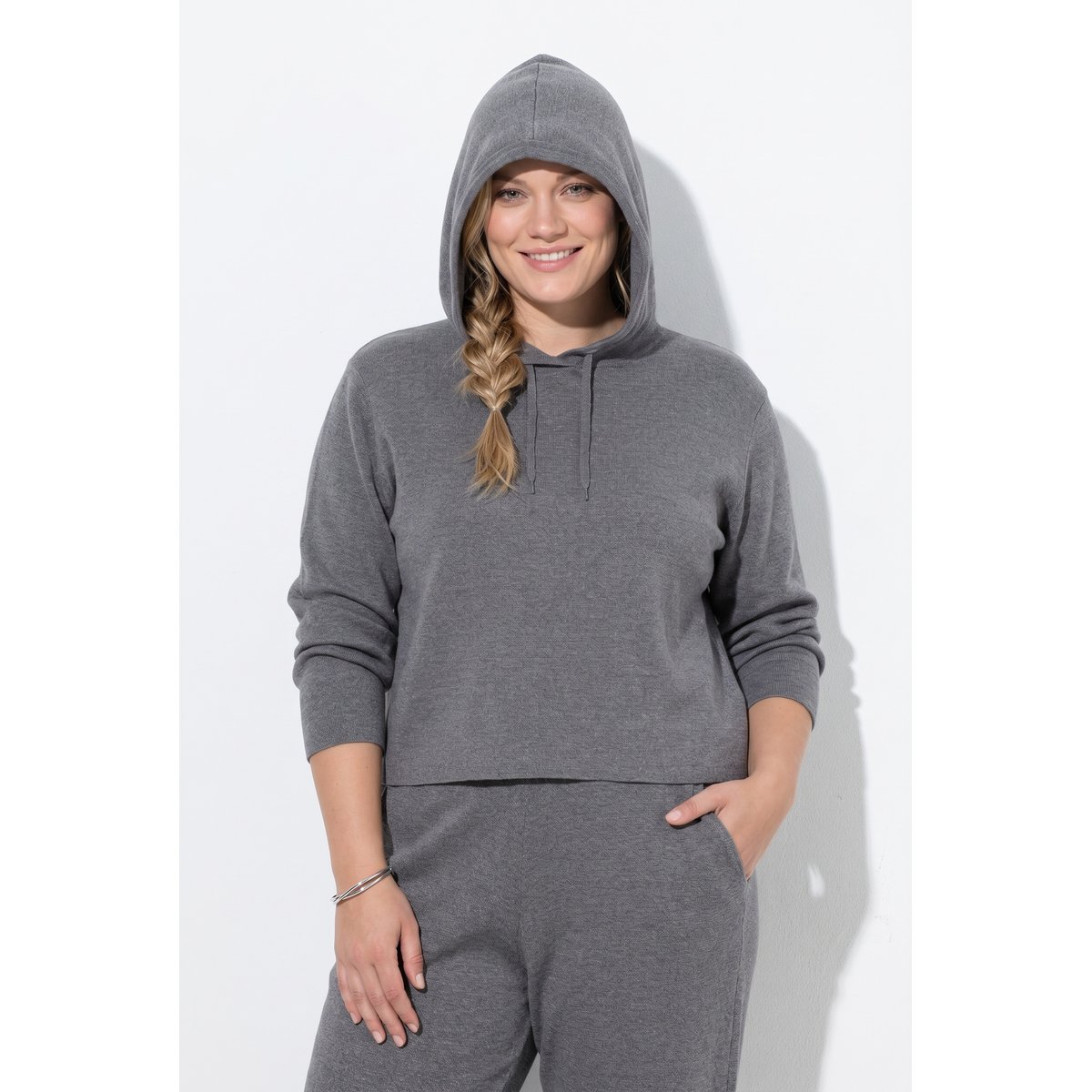 Sweat-shirt à capuche en maille de coton bio chiné anthracite, ULLA POPKEN