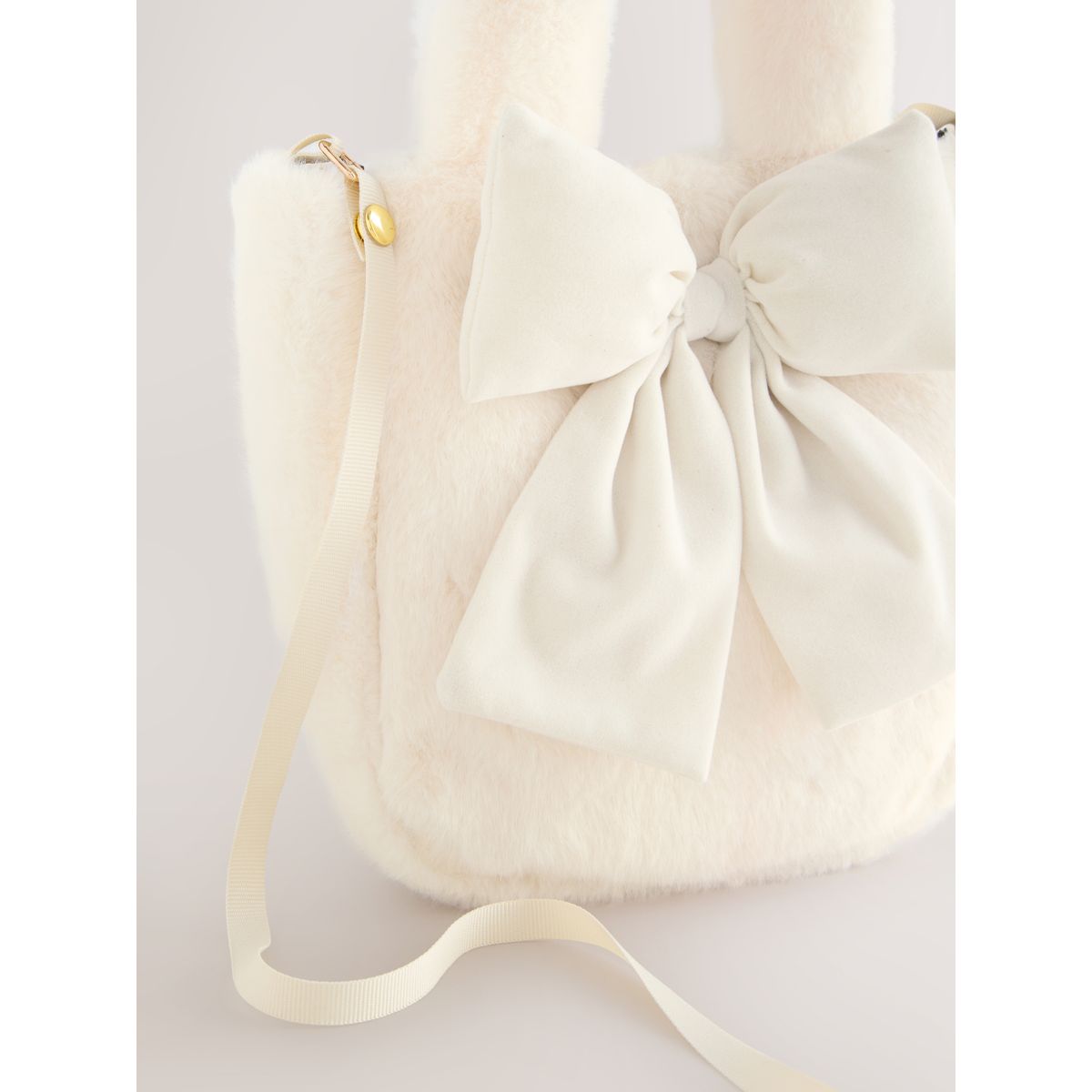 Sac bourse crème en imitation fourrure crème, NEXT