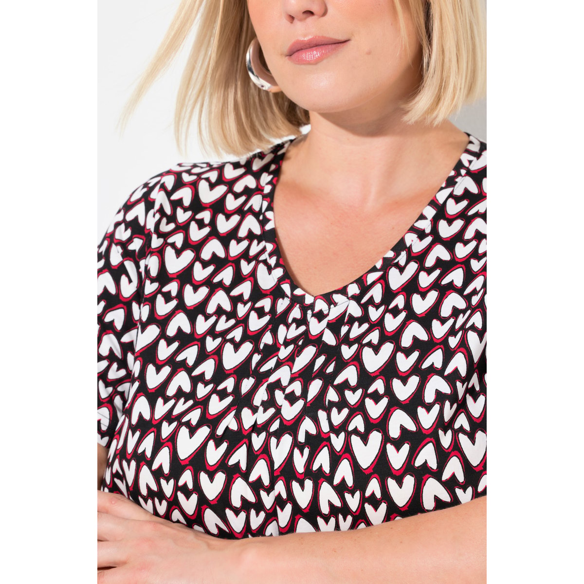 T-shirt imprimé petits cœurs, base en pointe noir, ULLA POPKEN