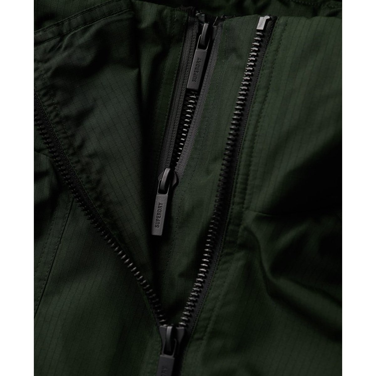 Coupe vent à capuche vert forêt, SUPERDRY