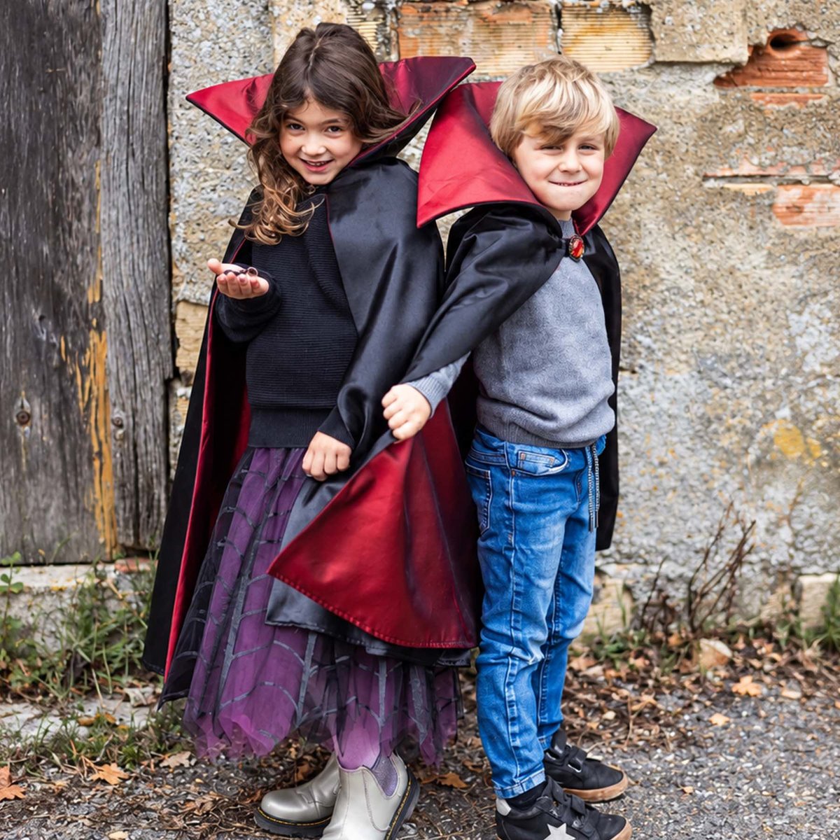Déguisement enfant cape de vampire Royal noir, GREAT PRETENDERS
