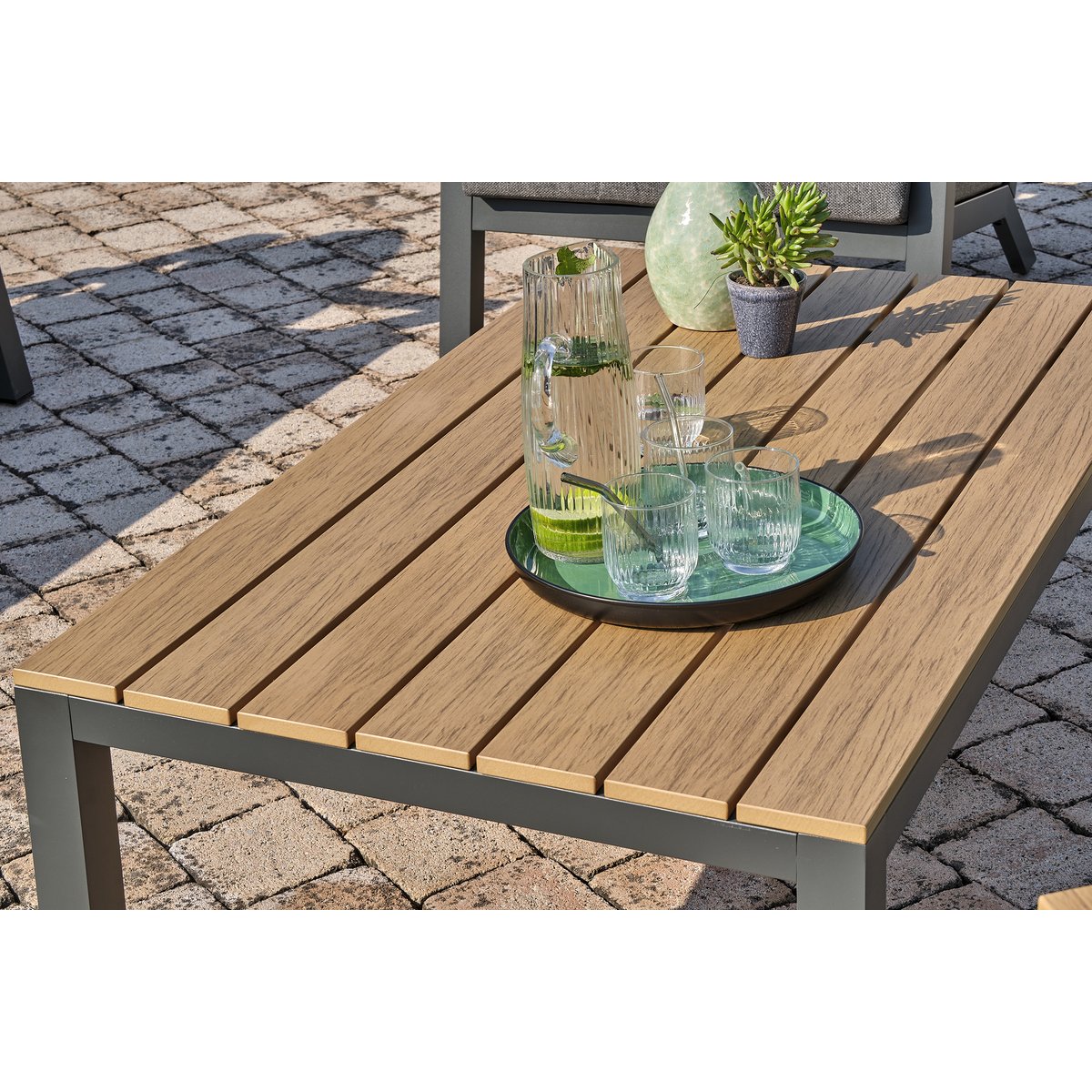 Salon de jardin 5 pl en alu et plateau composite KOMMOS gris anthracite, DCB GARDEN