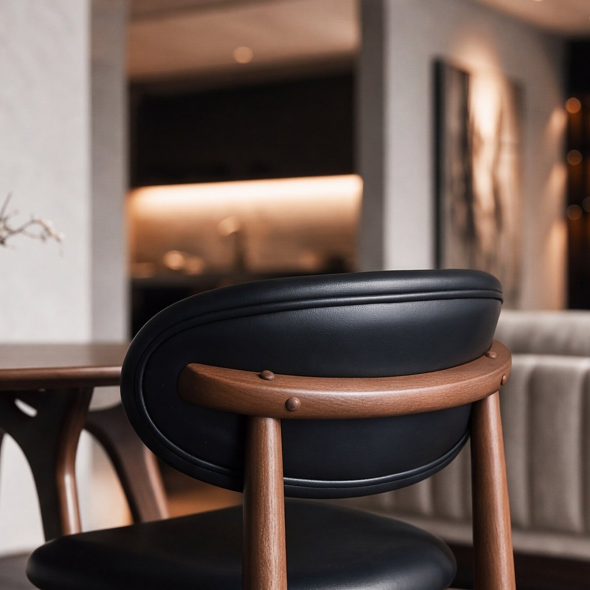 Lot de 2 chaises en cuir et bois d'hévéa - YUNA noir, MAISON PAVANE