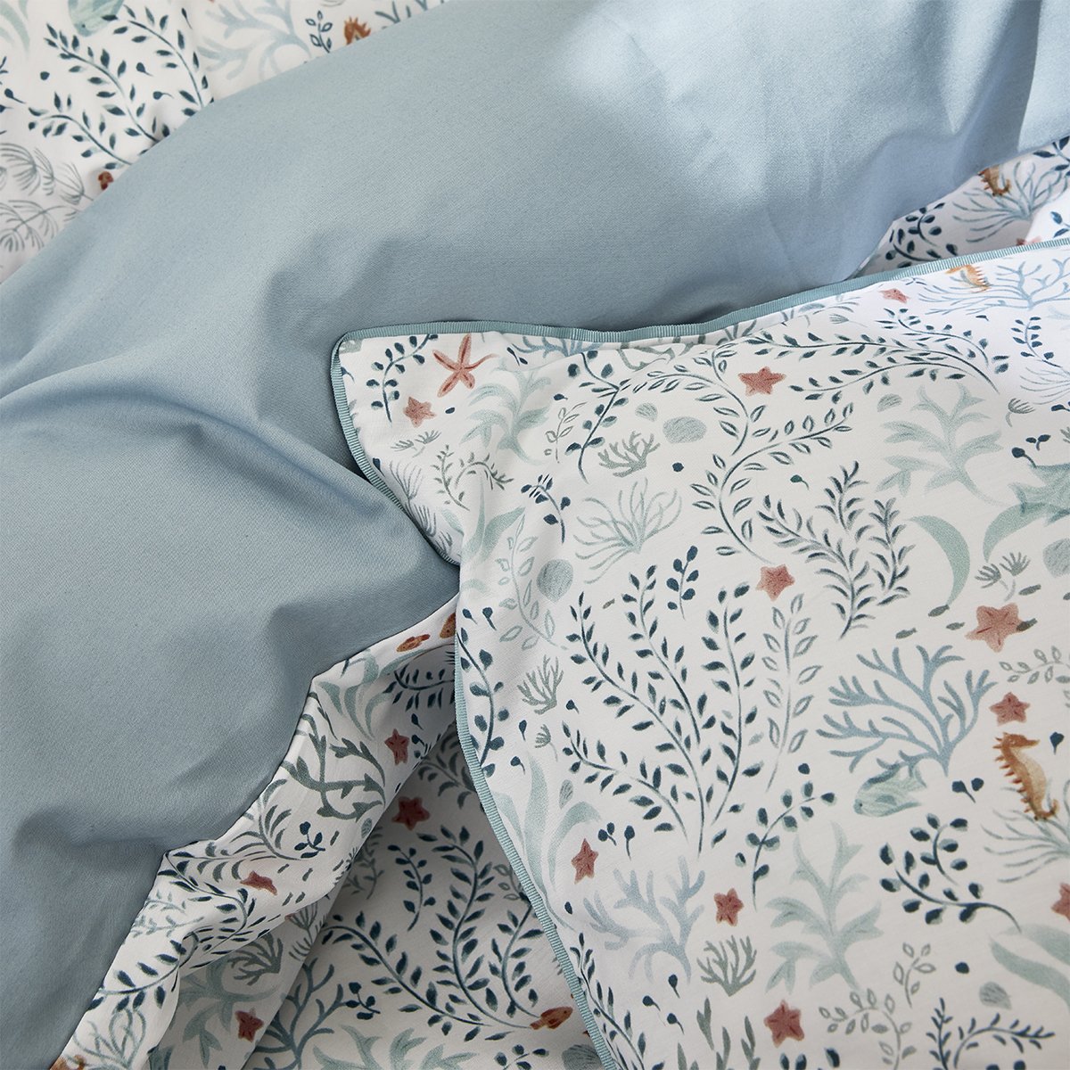 Parure de lit enfant imprimée en coton, taie carrée, SOUS L'OCÉAN bleu clair, ESSIX