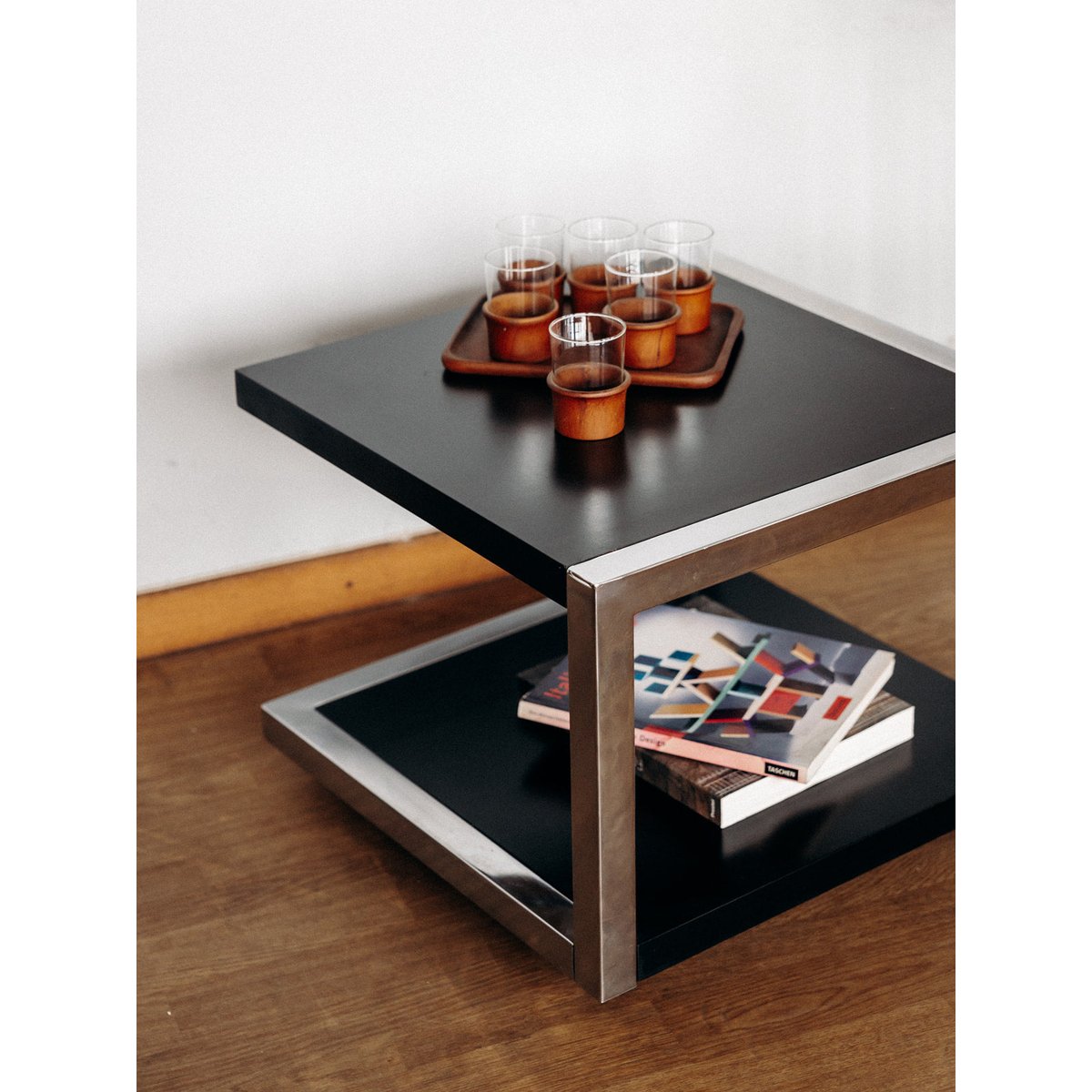 Table basse en bois et métal Liv N°140 - Bon état noir, DEBONGOUT