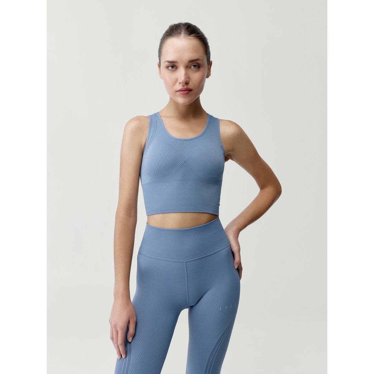 Brassière de Sport Seamless Fixation Moyenne MANDIRA gris anthracite, BORN