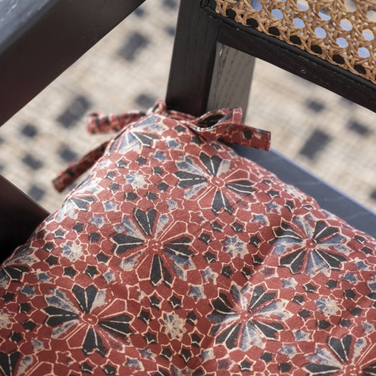 Coussin de chaise coton imprimé rouge, MADAM STOLTZ