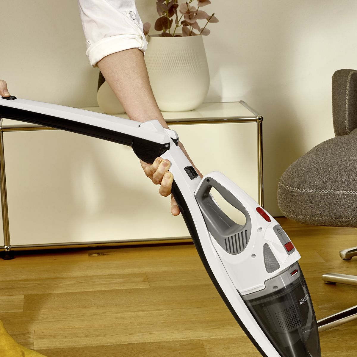 Aspirateur balai SC 7173 sans fil 2 en 1 couleur unique, SEVERIN
