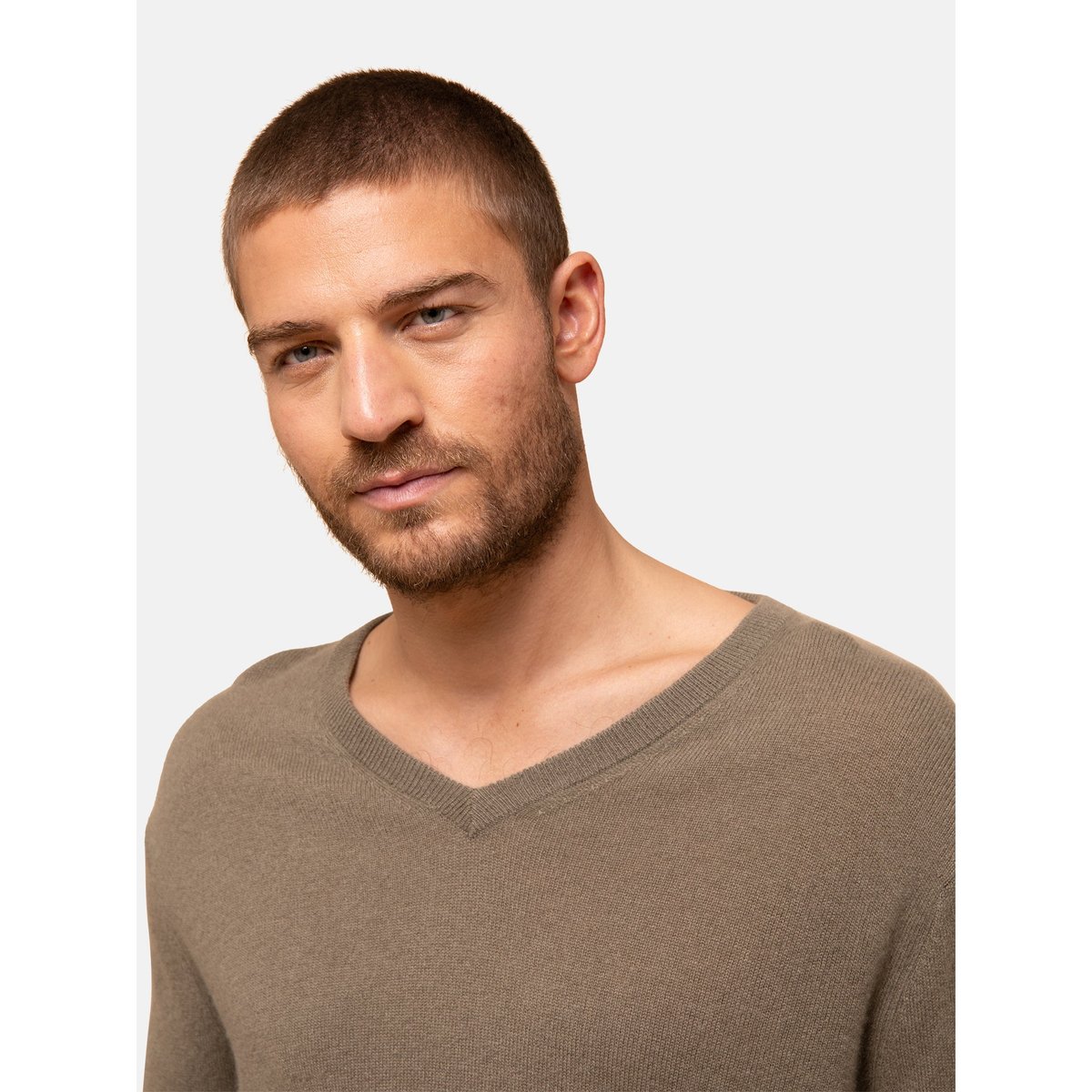 Pull Col V  Army Walt kaki, JUST CASHMERE