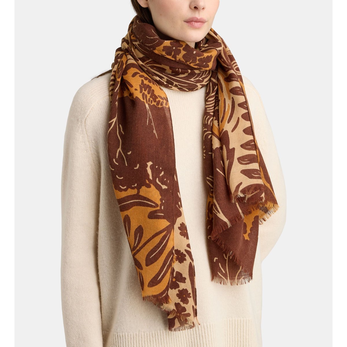 Etole finley fleurie en laine et soie jaune, GALERIES LAFAYETTE