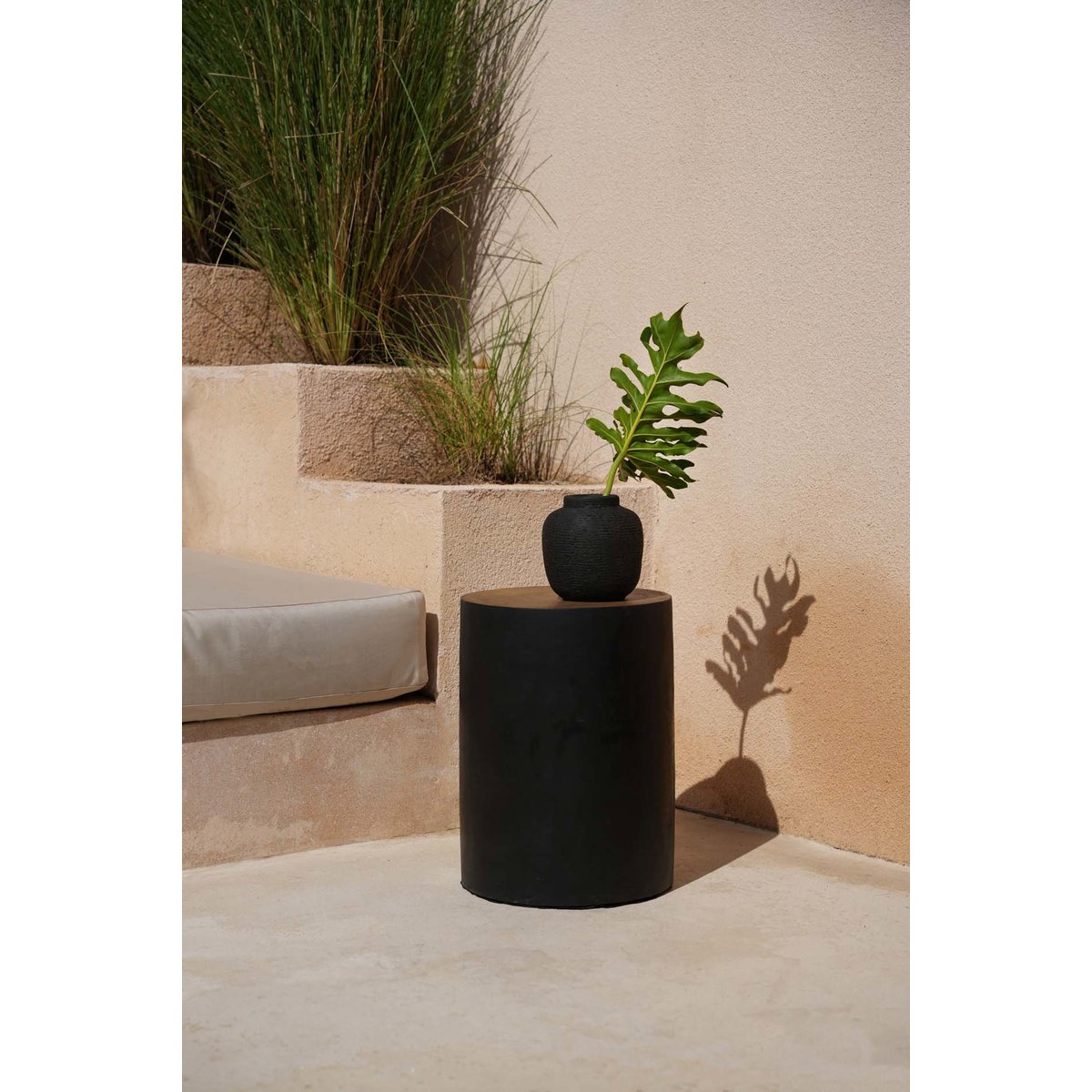 Tabouret teck TRIBE noir beige, BAZAR BIZAR