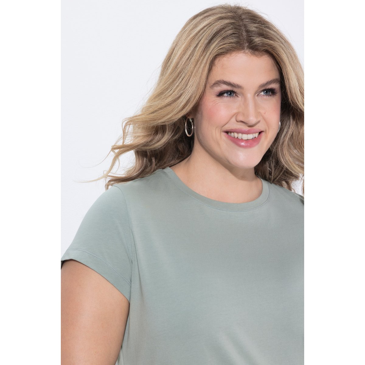 T-shirt en coton bio, bordure en crochet menthe verte, ULLA POPKEN