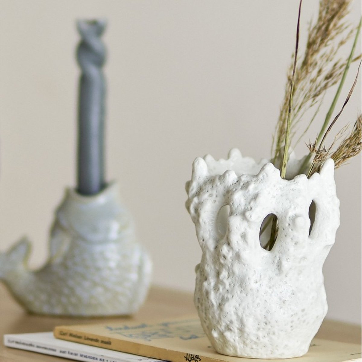Vase grès artisanal Fianna blanc, BLOOMINGVILLE
