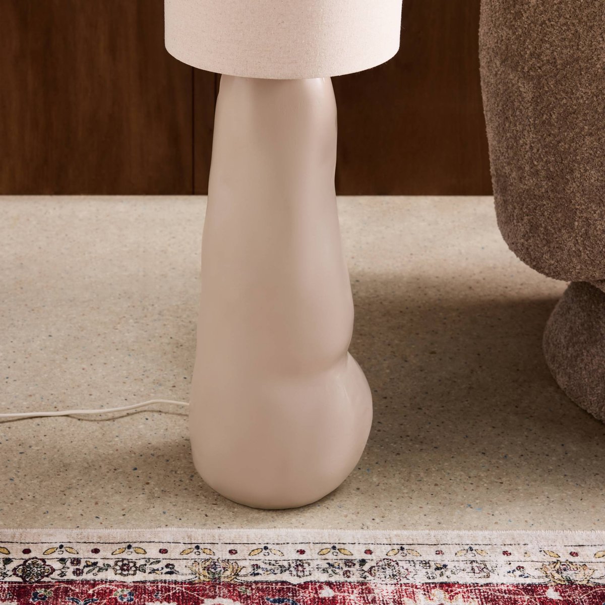 Lampe sur pied intérieur céramique et tissu Ø27cm AURO taupe, SWEEEK