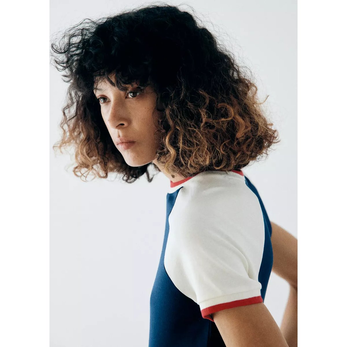 T-shirt cintré bicolore bleu, MANGO