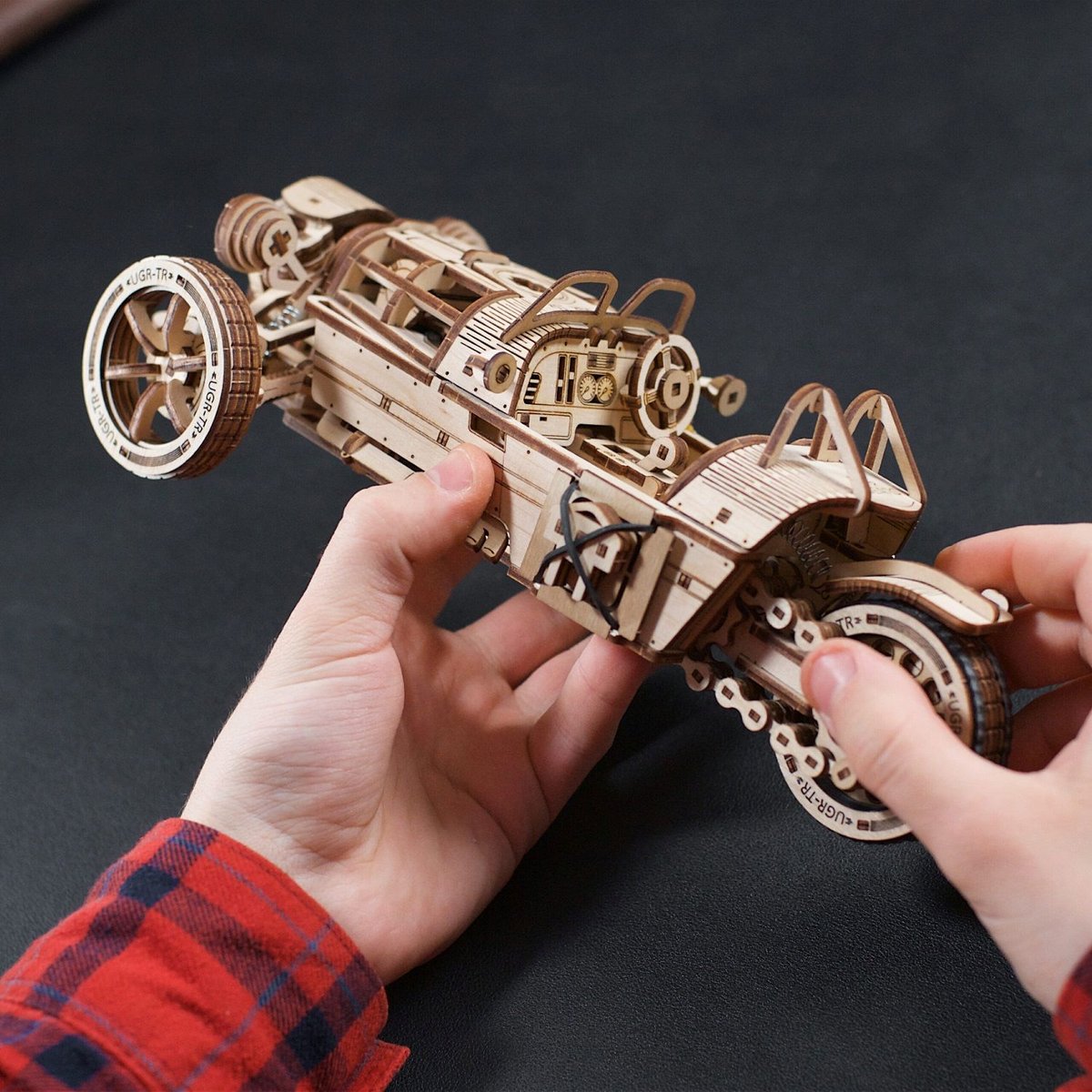Puzzle 3D UGR-S véhicule à 3 roues beige, UGEARS