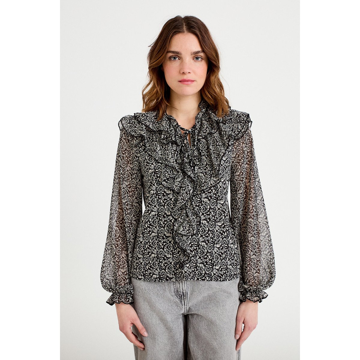 Blouse à volants noir, CACHE CACHE