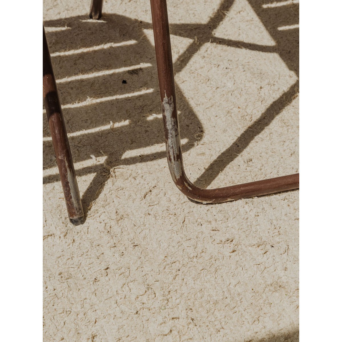 Lot de 4 chaises en métal marron Alma N°1574 - Bon état marron, DEBONGOUT
