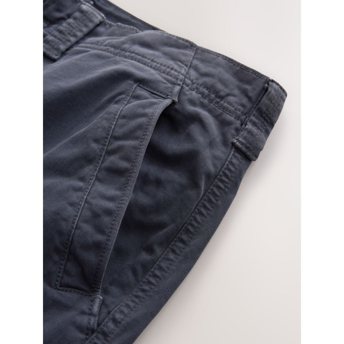 Short cargo style militaire bleu marine, NEXT