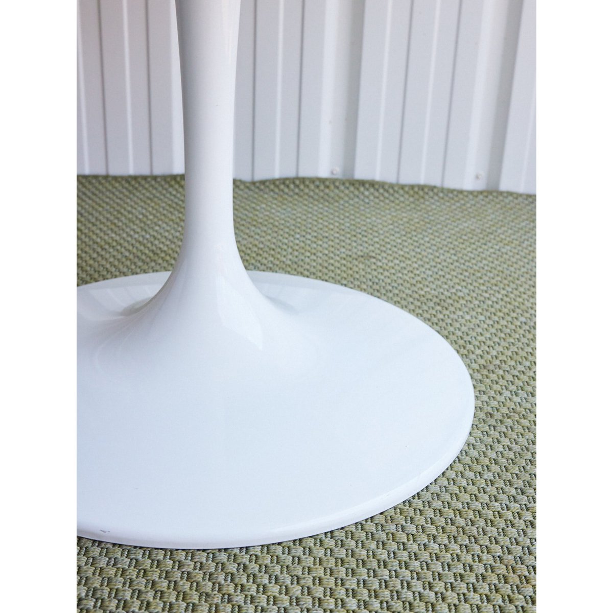 Table à manger tulipe blanche Karla N°1229 - Bon état blanc, DEBONGOUT