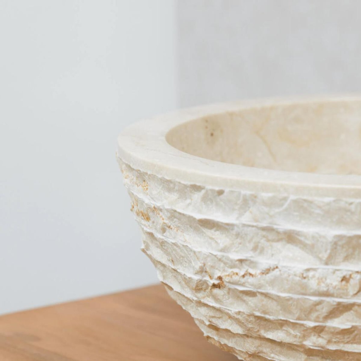Vasque en pierre ronde à poser 35cm VÉSUVE crème, WANDA COLLECTION